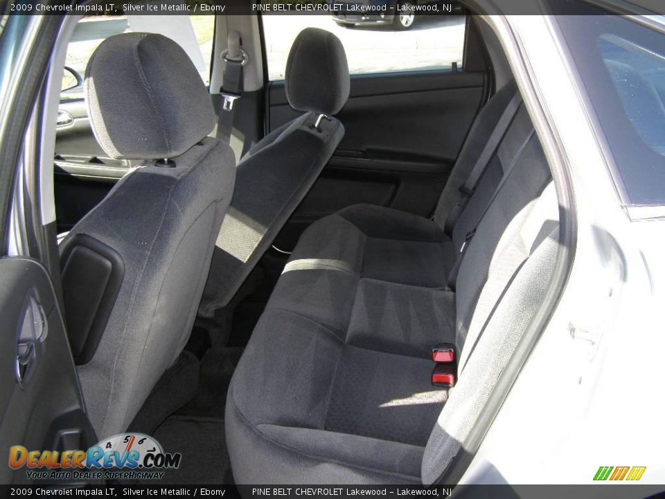 2009 Chevrolet Impala LT Silver Ice Metallic / Ebony Photo #6
