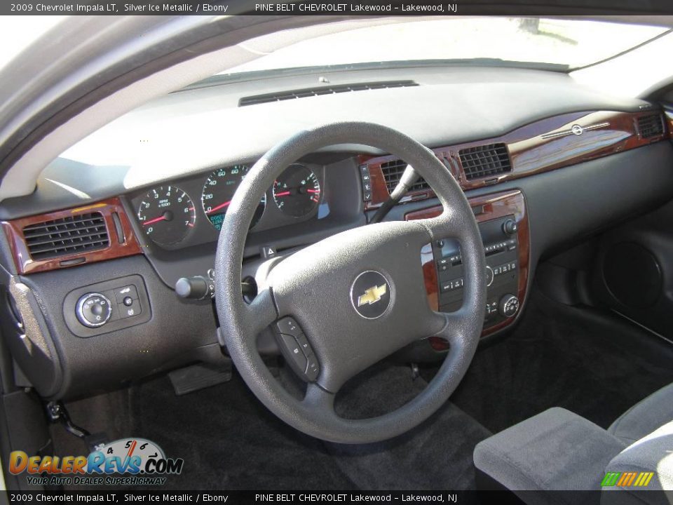 2009 Chevrolet Impala LT Silver Ice Metallic / Ebony Photo #7