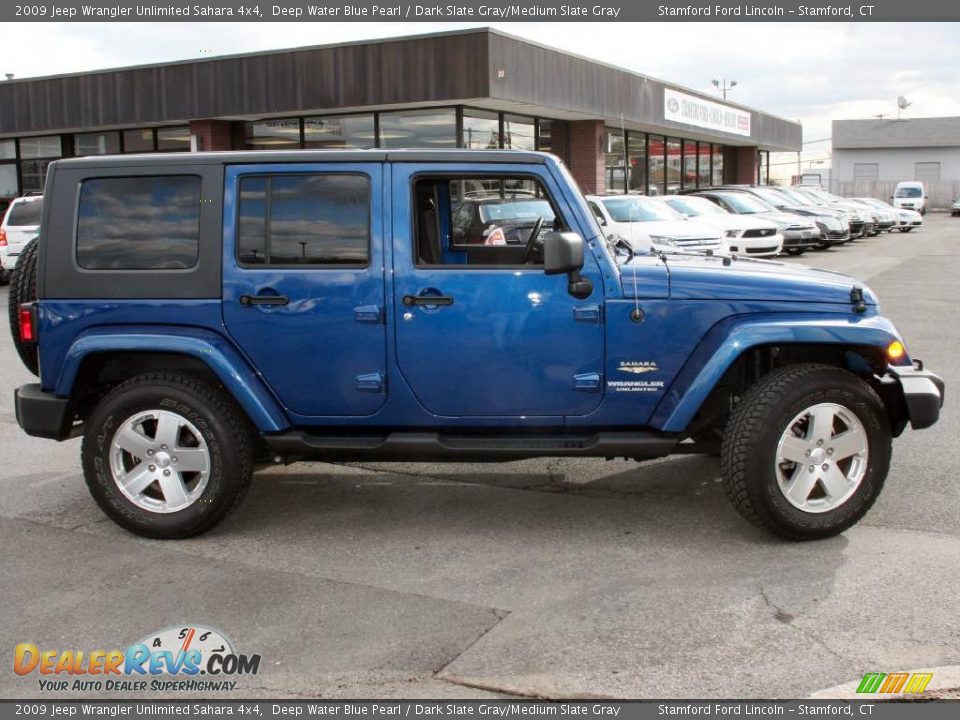 2009 Jeep Wrangler Unlimited Sahara 4x4 Deep Water Blue Pearl / Dark Slate Gray/Medium Slate Gray Photo #4