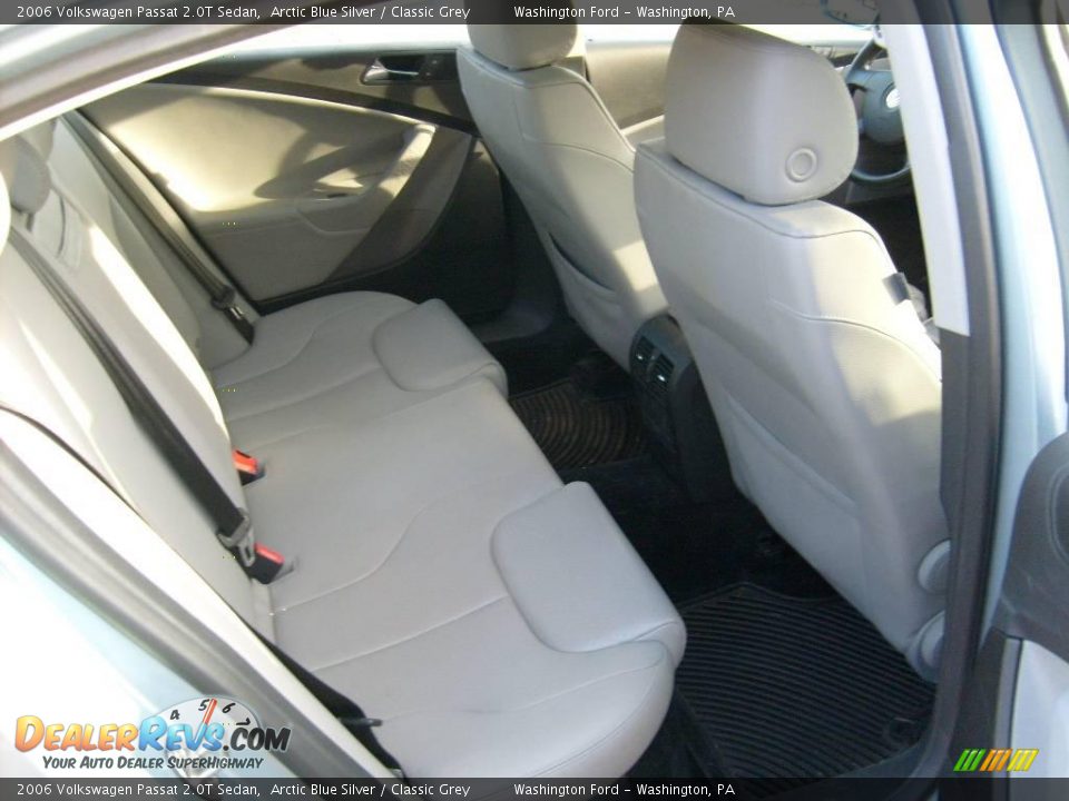 2006 Volkswagen Passat 2.0T Sedan Arctic Blue Silver / Classic Grey Photo #16