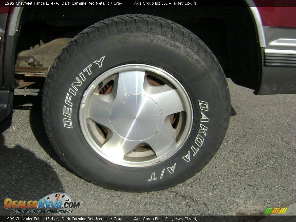 1999 Chevrolet Tahoe LS 4x4 Dark Carmine Red Metallic / Gray Photo #9