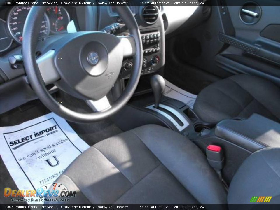 2005 Pontiac Grand Prix Sedan Graystone Metallic / Ebony/Dark Pewter Photo #10