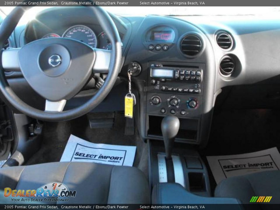 2005 Pontiac Grand Prix Sedan Graystone Metallic / Ebony/Dark Pewter Photo #12