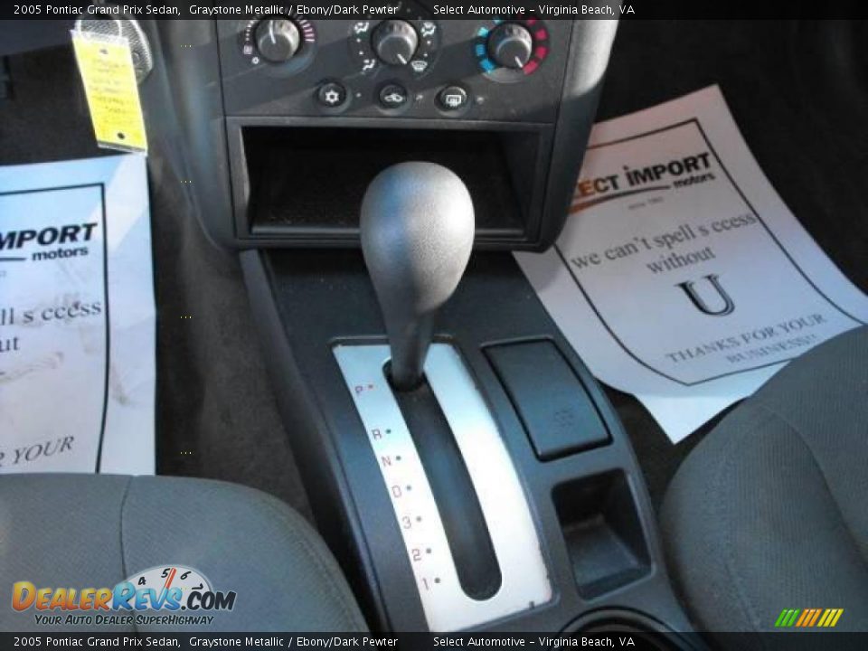 2005 Pontiac Grand Prix Sedan Graystone Metallic / Ebony/Dark Pewter Photo #14