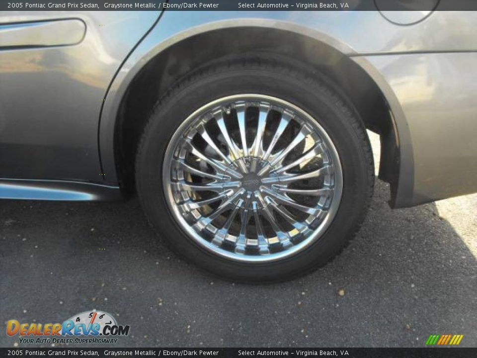 2005 Pontiac Grand Prix Sedan Graystone Metallic / Ebony/Dark Pewter Photo #16