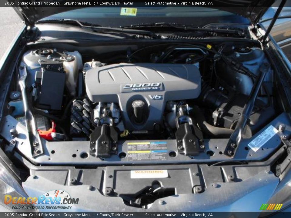 2005 Pontiac Grand Prix Sedan Graystone Metallic / Ebony/Dark Pewter Photo #17