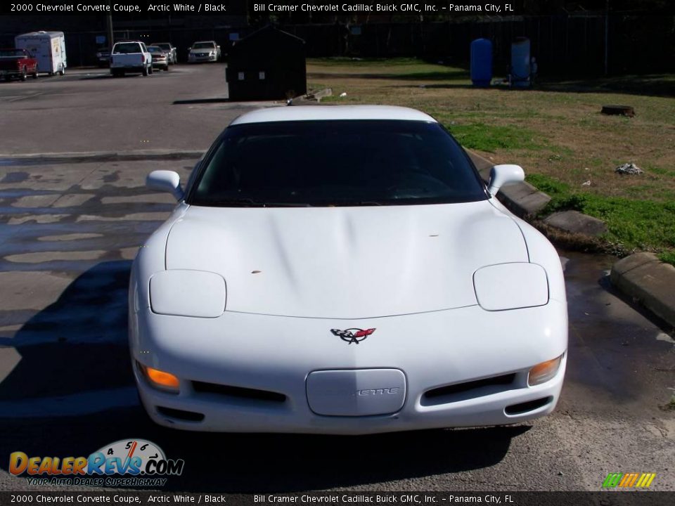 2000 Chevrolet Corvette Coupe Arctic White / Black Photo #3