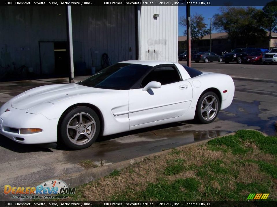 2000 Chevrolet Corvette Coupe Arctic White / Black Photo #4