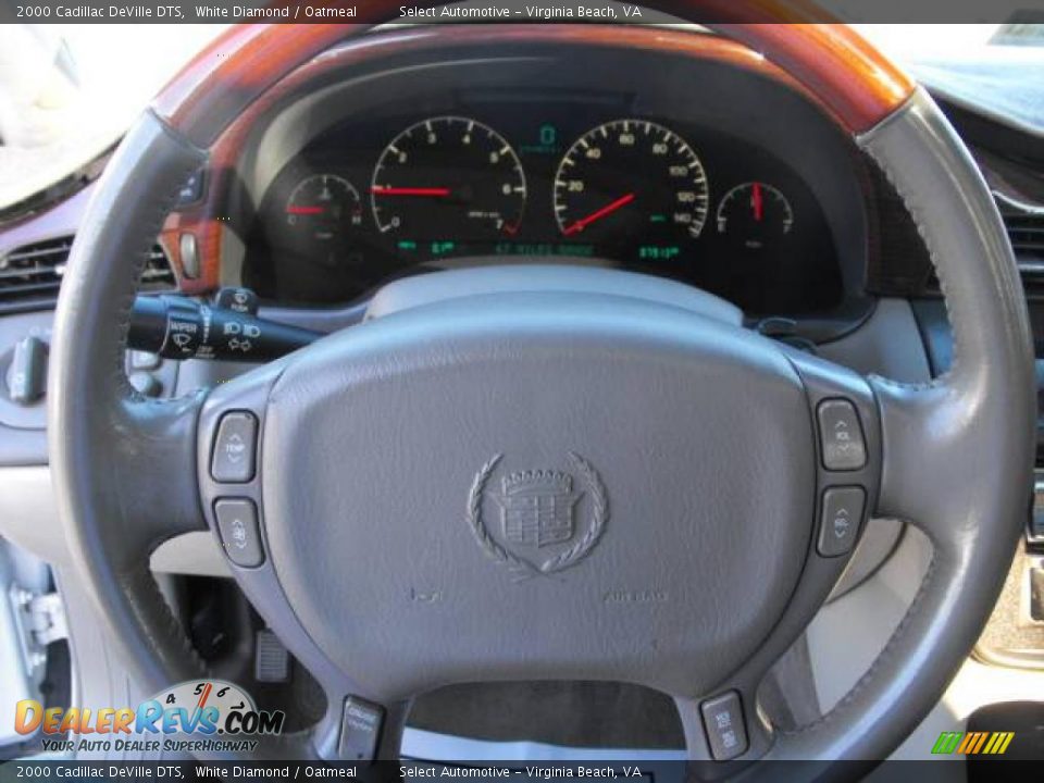 2000 Cadillac DeVille DTS White Diamond / Oatmeal Photo #19