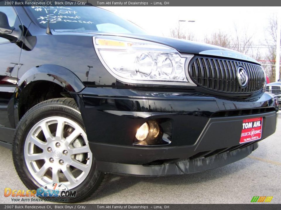 2007 Buick Rendezvous CX Black Onyx / Gray Photo #2