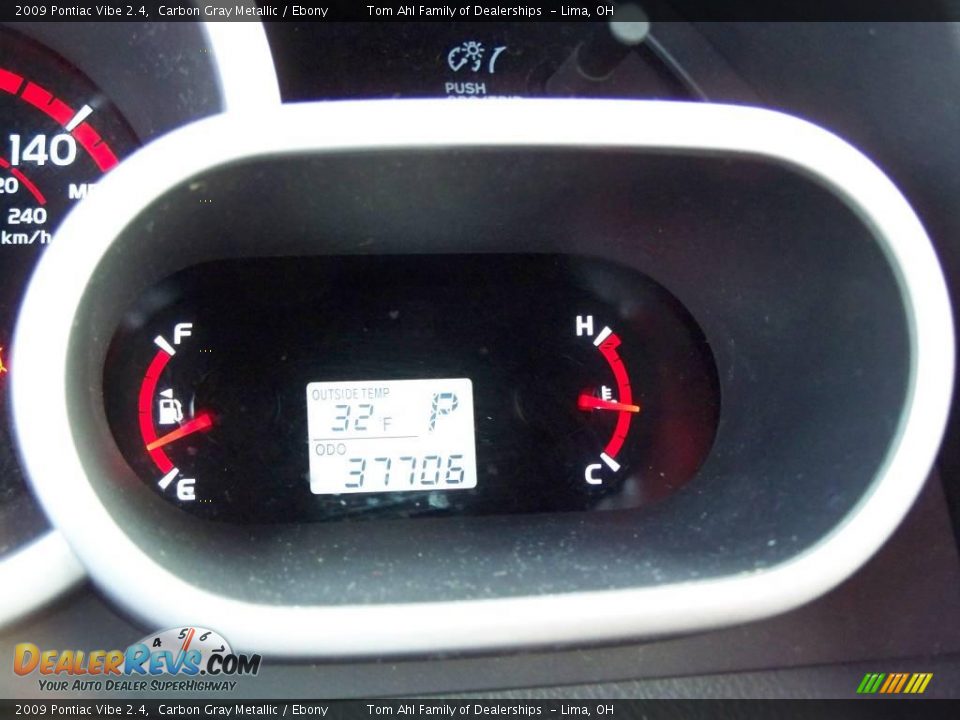 2009 Pontiac Vibe 2.4 Carbon Gray Metallic / Ebony Photo #17