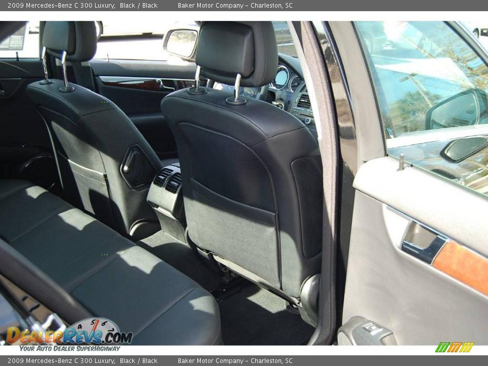 2009 Mercedes-Benz C 300 Luxury Black / Black Photo #10