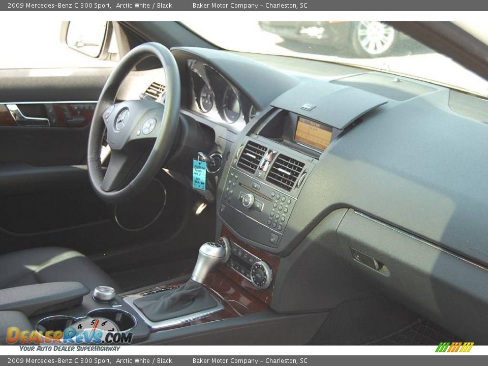 2009 Mercedes-Benz C 300 Sport Arctic White / Black Photo #11