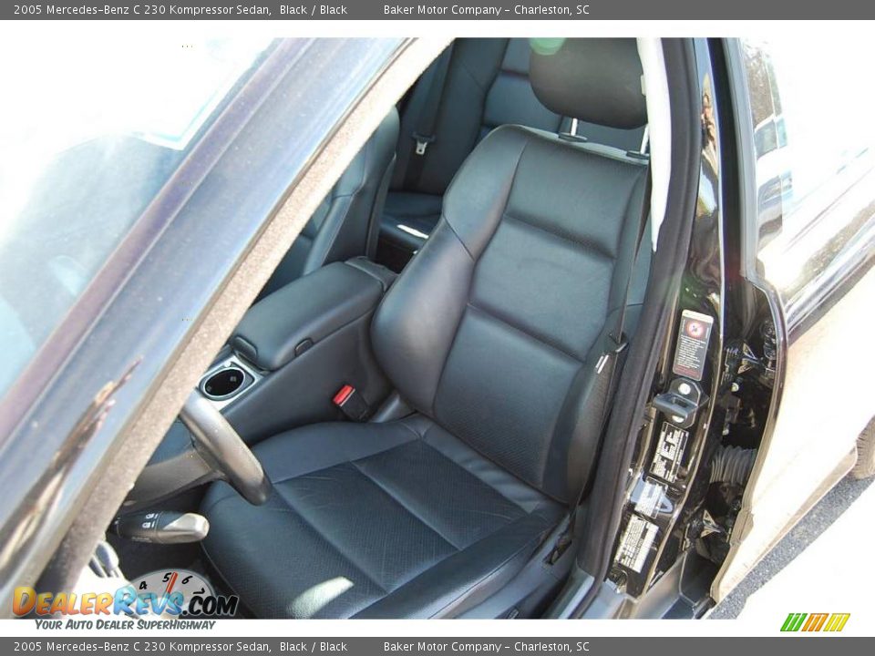 2005 Mercedes-Benz C 230 Kompressor Sedan Black / Black Photo #6