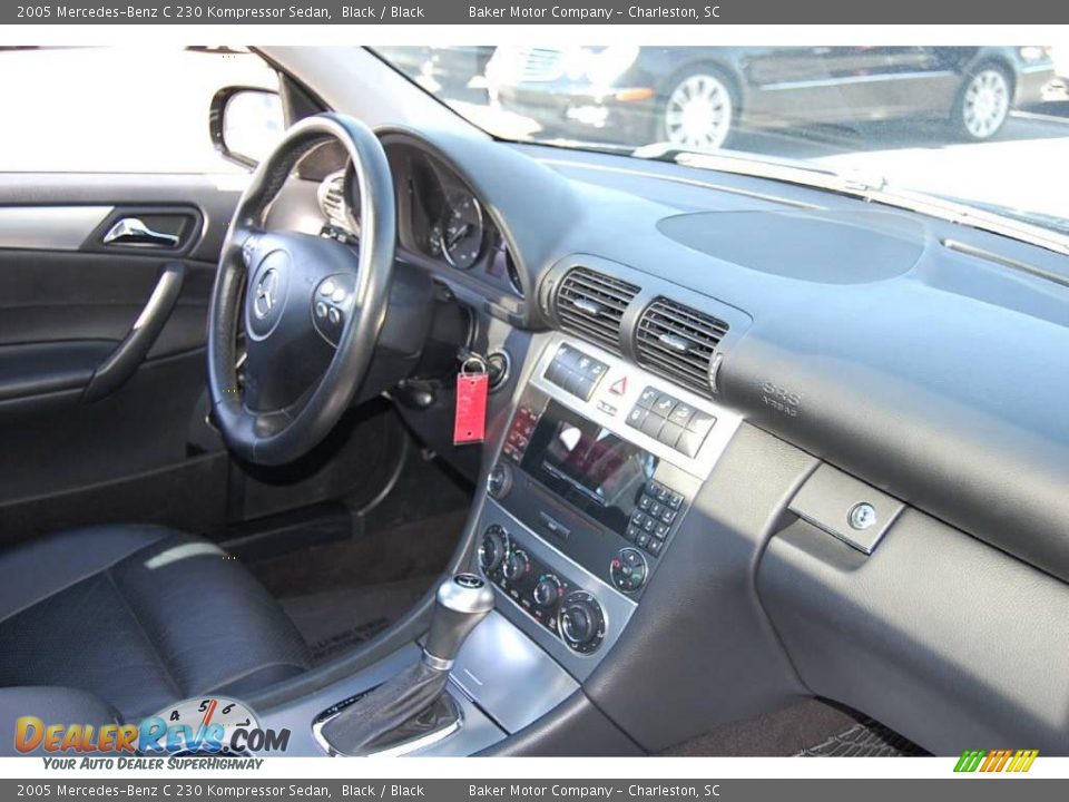 2005 Mercedes-Benz C 230 Kompressor Sedan Black / Black Photo #11