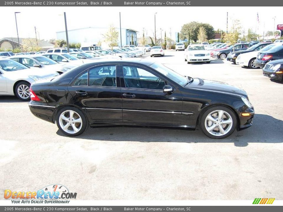 2005 Mercedes-Benz C 230 Kompressor Sedan Black / Black Photo #15