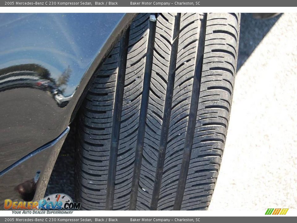 2005 Mercedes-Benz C 230 Kompressor Sedan Black / Black Photo #20