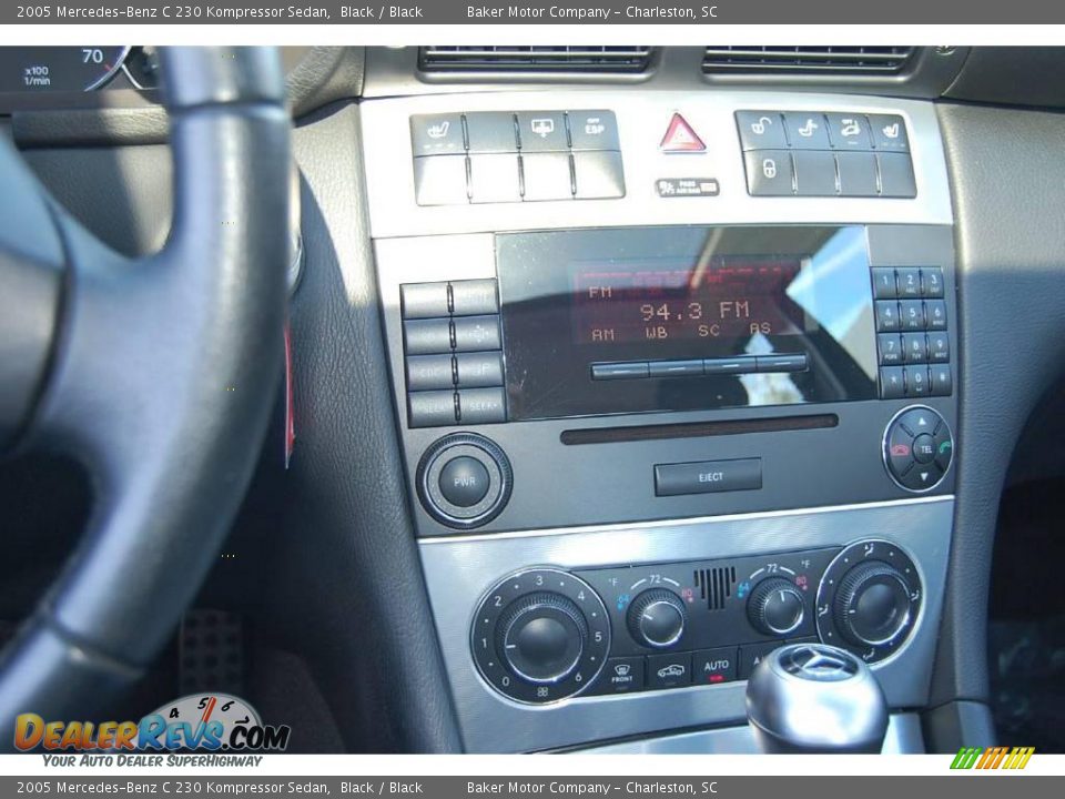 2005 Mercedes-Benz C 230 Kompressor Sedan Black / Black Photo #22