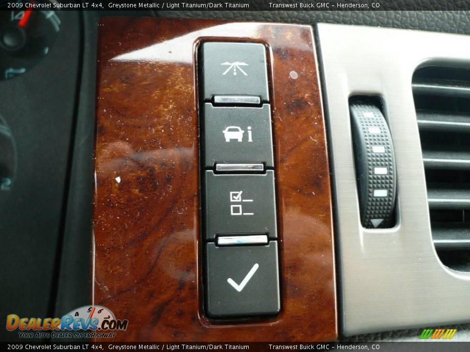 2009 Chevrolet Suburban LT 4x4 Greystone Metallic / Light Titanium/Dark Titanium Photo #18
