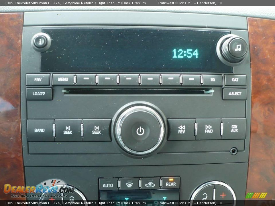 2009 Chevrolet Suburban LT 4x4 Greystone Metallic / Light Titanium/Dark Titanium Photo #10