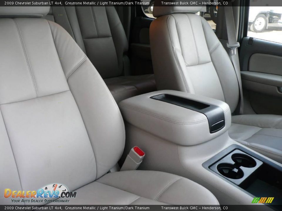 2009 Chevrolet Suburban LT 4x4 Greystone Metallic / Light Titanium/Dark Titanium Photo #20
