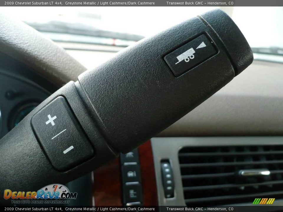 2009 Chevrolet Suburban LT 4x4 Greystone Metallic / Light Cashmere/Dark Cashmere Photo #16