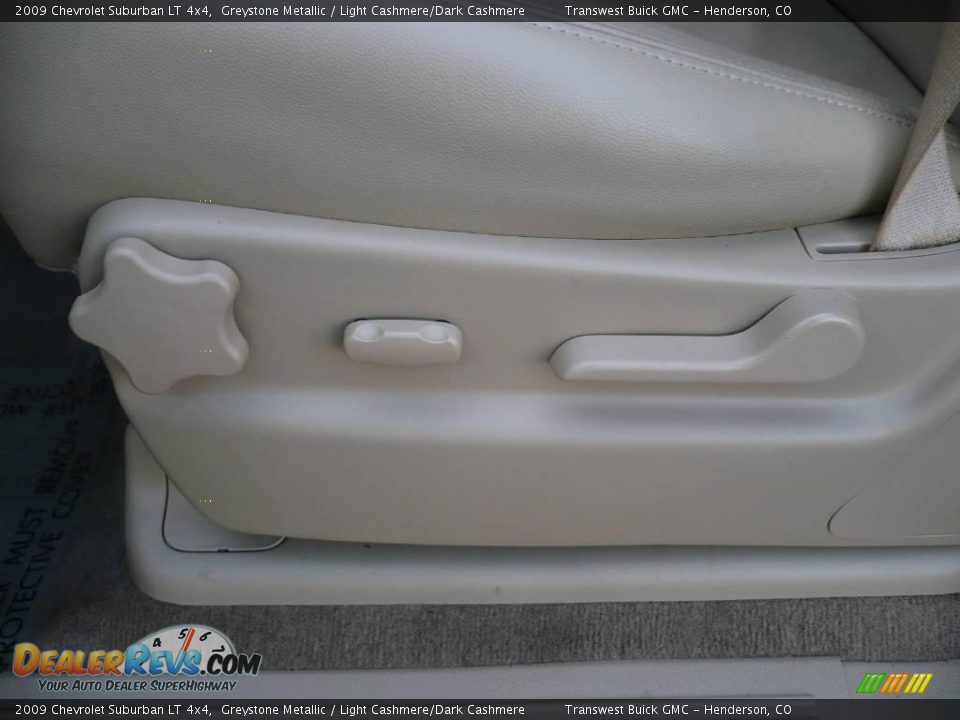 2009 Chevrolet Suburban LT 4x4 Greystone Metallic / Light Cashmere/Dark Cashmere Photo #19
