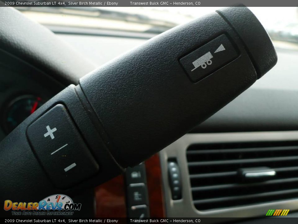 2009 Chevrolet Suburban LT 4x4 Silver Birch Metallic / Ebony Photo #16