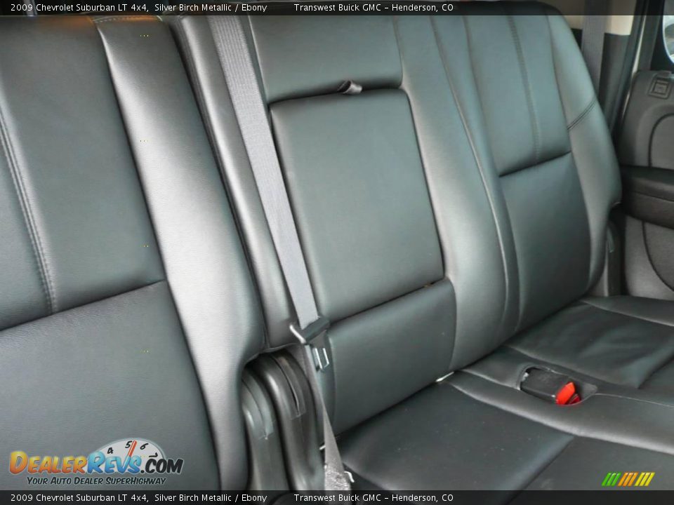 2009 Chevrolet Suburban LT 4x4 Silver Birch Metallic / Ebony Photo #20