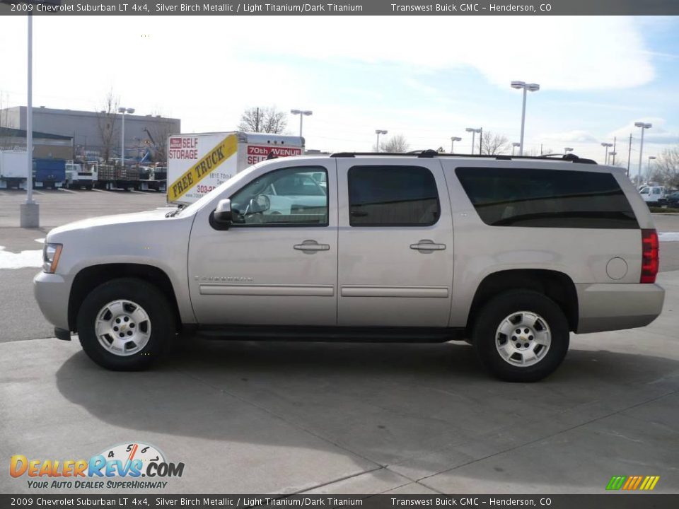 2009 Chevrolet Suburban LT 4x4 Silver Birch Metallic / Light Titanium/Dark Titanium Photo #4