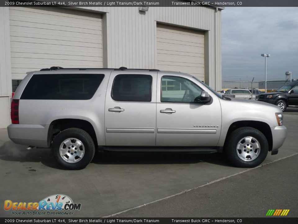 2009 Chevrolet Suburban LT 4x4 Silver Birch Metallic / Light Titanium/Dark Titanium Photo #6
