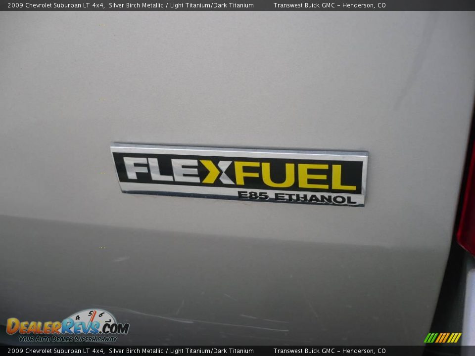 2009 Chevrolet Suburban LT 4x4 Silver Birch Metallic / Light Titanium/Dark Titanium Photo #8