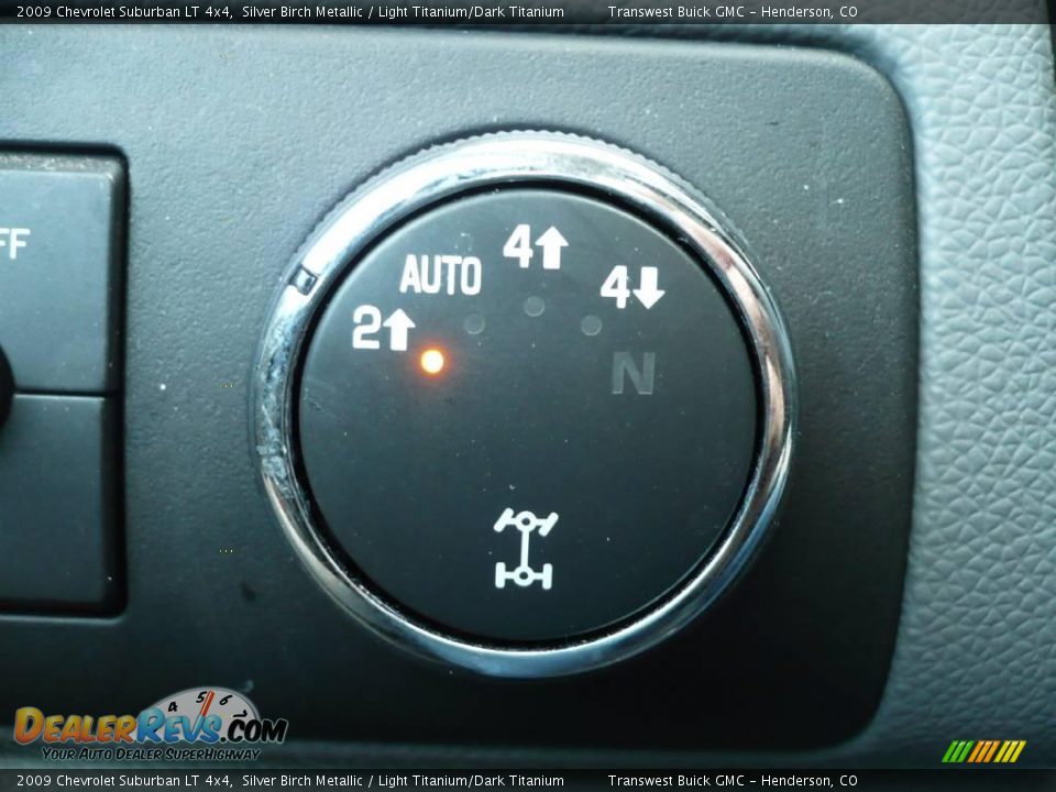 2009 Chevrolet Suburban LT 4x4 Silver Birch Metallic / Light Titanium/Dark Titanium Photo #14