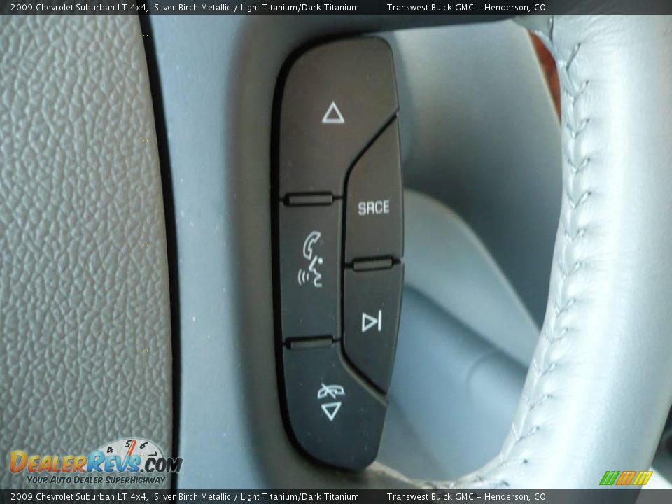 2009 Chevrolet Suburban LT 4x4 Silver Birch Metallic / Light Titanium/Dark Titanium Photo #16