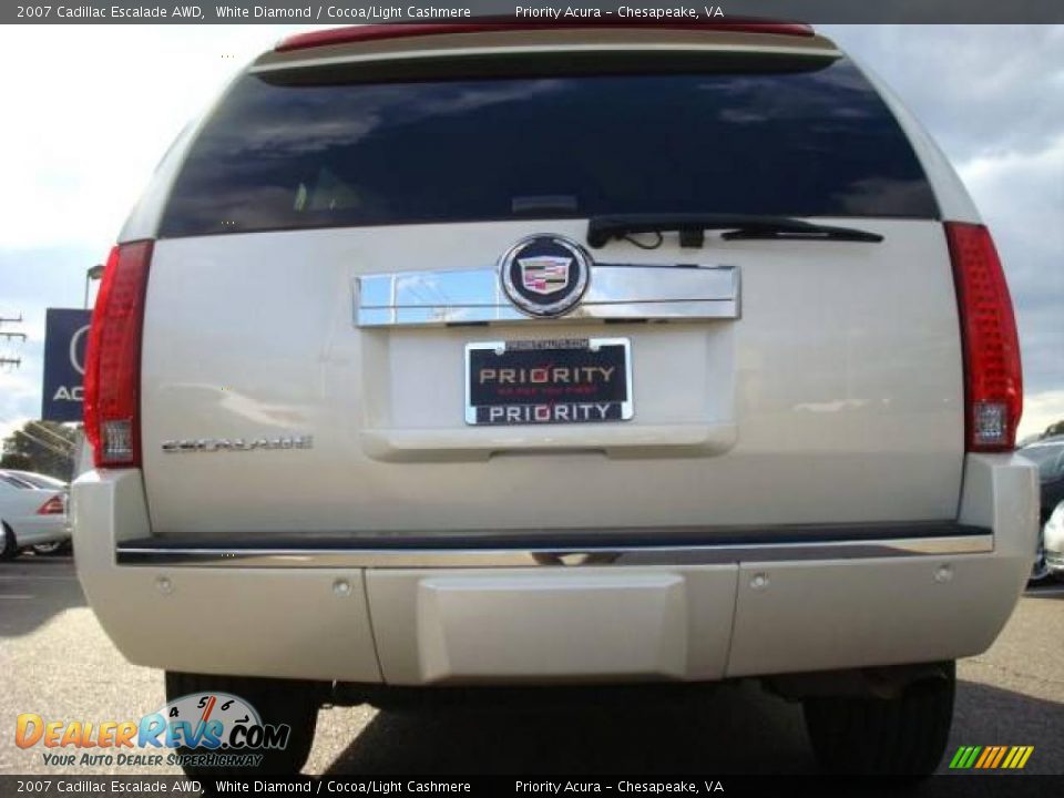 2007 Cadillac Escalade AWD White Diamond / Cocoa/Light Cashmere Photo #3