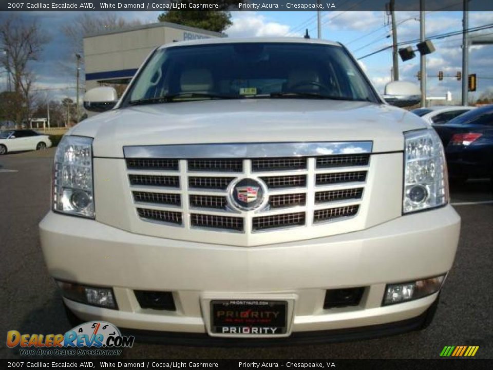 2007 Cadillac Escalade AWD White Diamond / Cocoa/Light Cashmere Photo #7