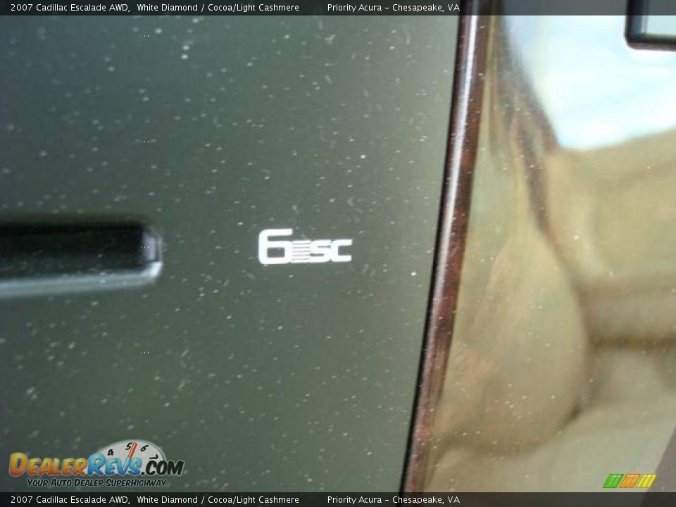 2007 Cadillac Escalade AWD White Diamond / Cocoa/Light Cashmere Photo #22