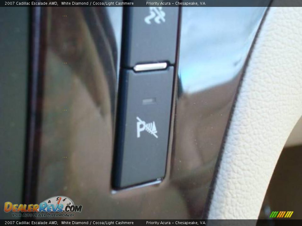 2007 Cadillac Escalade AWD White Diamond / Cocoa/Light Cashmere Photo #26