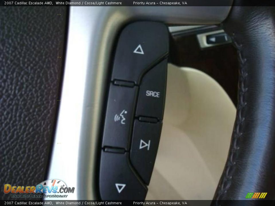 2007 Cadillac Escalade AWD White Diamond / Cocoa/Light Cashmere Photo #33