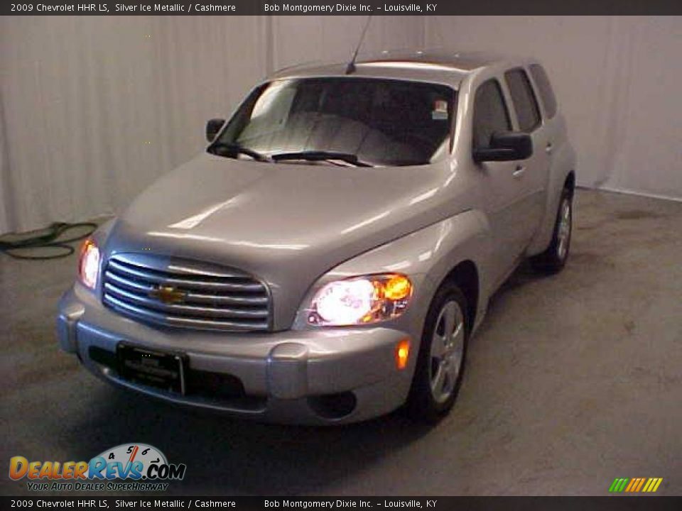 2009 Chevrolet HHR LS Silver Ice Metallic / Cashmere Photo #3