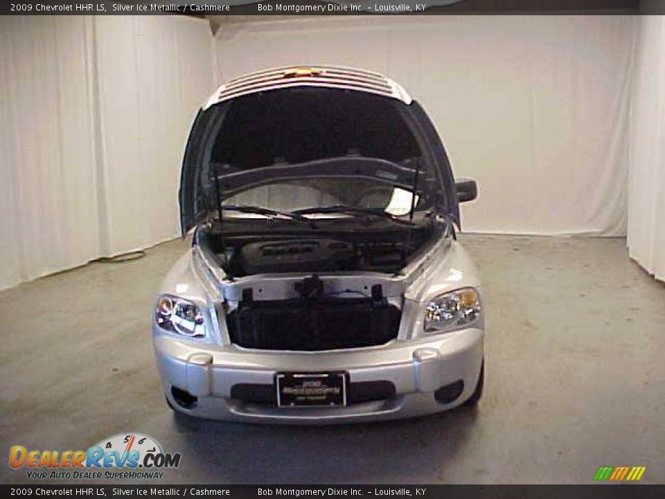 2009 Chevrolet HHR LS Silver Ice Metallic / Cashmere Photo #4