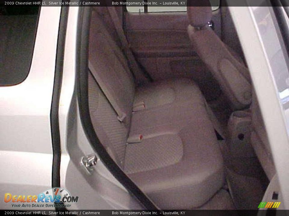 2009 Chevrolet HHR LS Silver Ice Metallic / Cashmere Photo #10