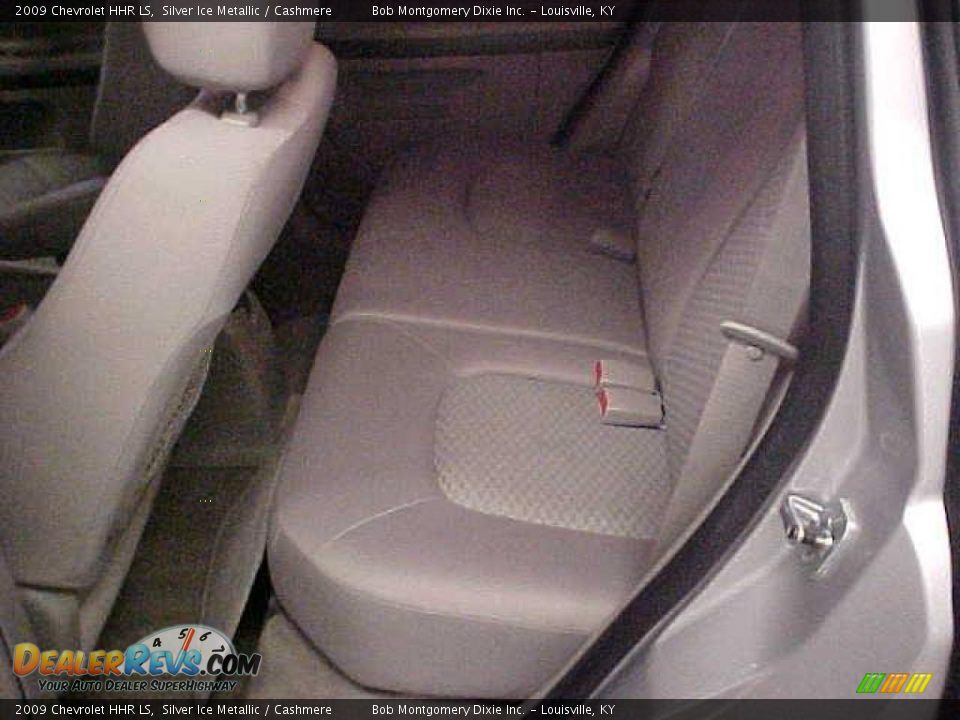 2009 Chevrolet HHR LS Silver Ice Metallic / Cashmere Photo #16