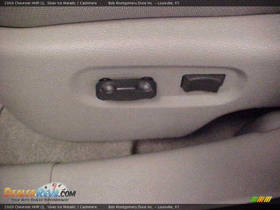 2009 Chevrolet HHR LS Silver Ice Metallic / Cashmere Photo #20