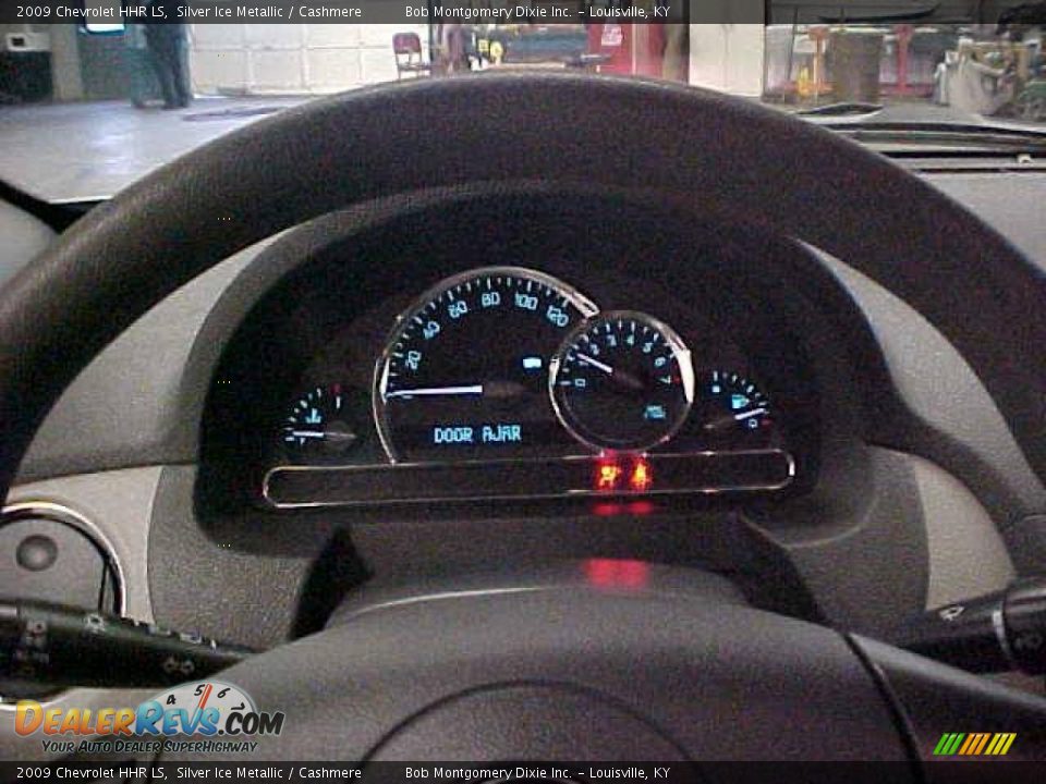 2009 Chevrolet HHR LS Silver Ice Metallic / Cashmere Photo #22