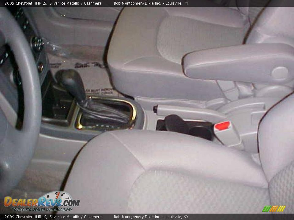 2009 Chevrolet HHR LS Silver Ice Metallic / Cashmere Photo #25