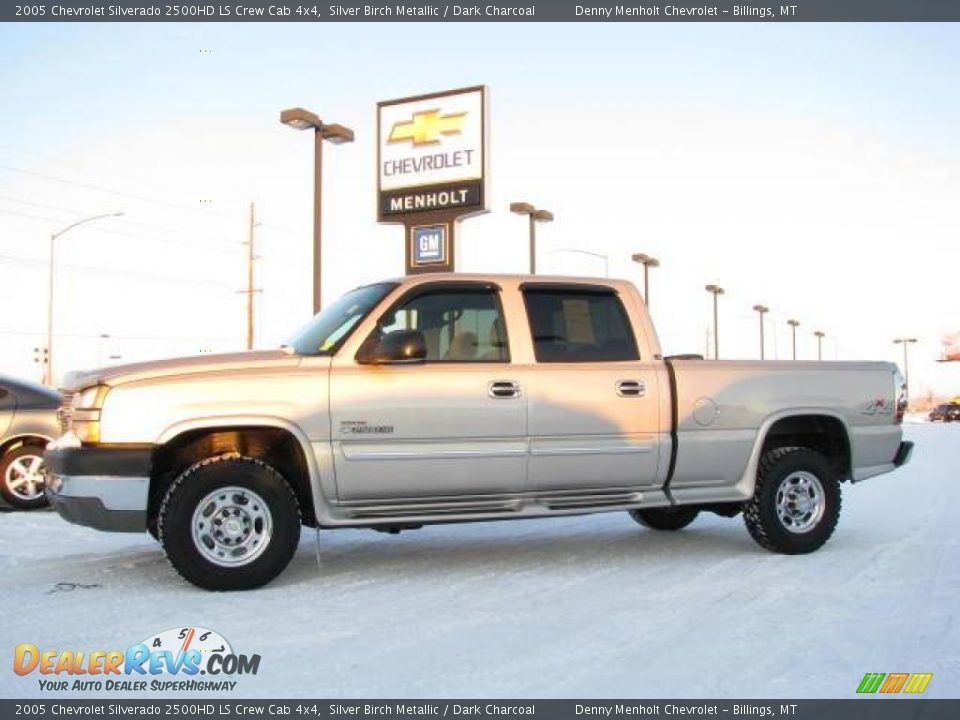 2005 Chevrolet Silverado 2500HD LS Crew Cab 4x4 Silver Birch Metallic / Dark Charcoal Photo #1