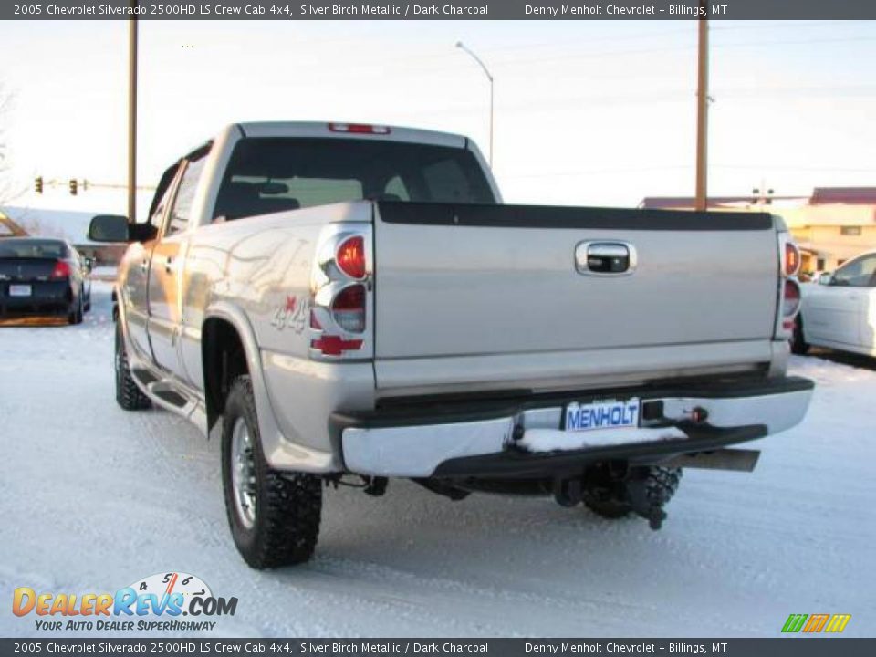 2005 Chevrolet Silverado 2500HD LS Crew Cab 4x4 Silver Birch Metallic / Dark Charcoal Photo #7