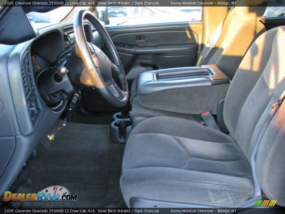 2005 Chevrolet Silverado 2500HD LS Crew Cab 4x4 Silver Birch Metallic / Dark Charcoal Photo #11