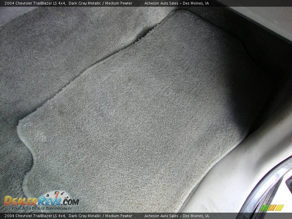 2004 Chevrolet TrailBlazer LS 4x4 Dark Gray Metallic / Medium Pewter Photo #32